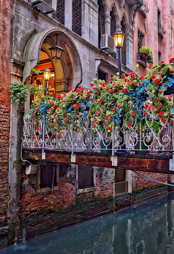 Venedig Blumenbrücke_HDR size