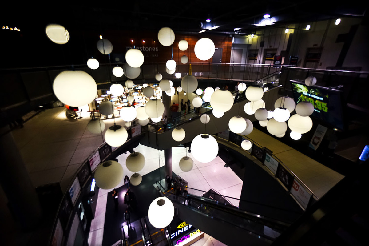 20170116 LIGHTING IN TORONTO