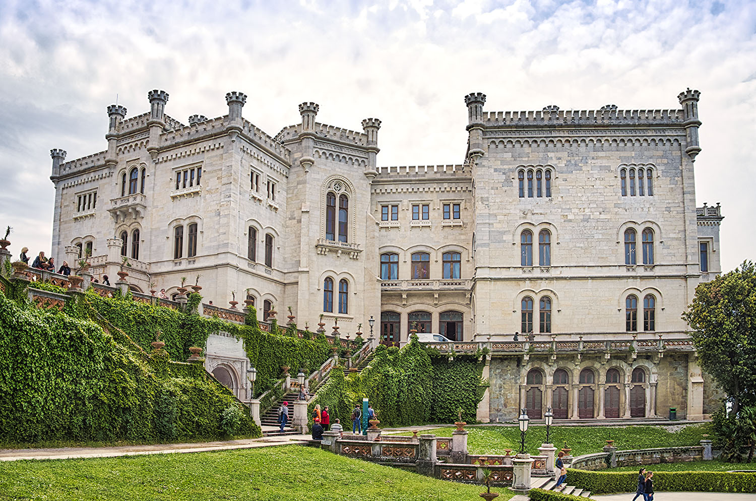 2017-11-27 CASTLE MIRAMARE NEAR TRIESTE - heyyouphoto.com